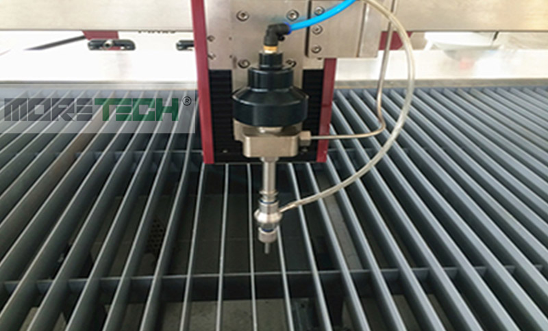 Máy cnc công nghệ cao: máy cắt bằng tia nước - Moretech Máy cnc công nghệ cao: máy cắt bằng tia nước - Moretech