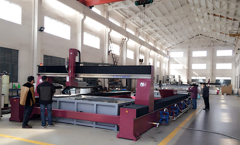 Máy cắt tia nước Moretech - cuộc cách mạng trong ngành tạo hình vật liệu