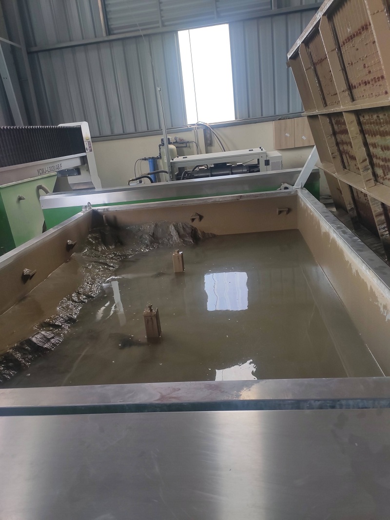 Vệ sinh bảo dưỡng máy cắt tia nước định kỳ Vệ sinh bảo dưỡng máy cắt tia nước định kỳ